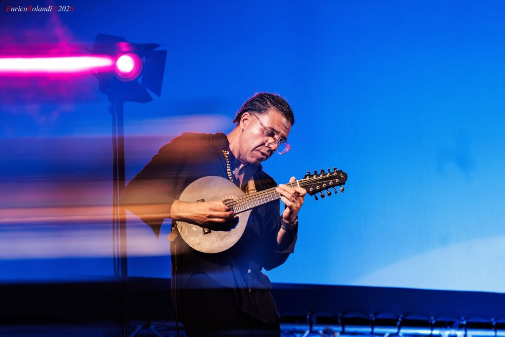 Hamilton de Holanda al Festival Internazionale Mandolinistico